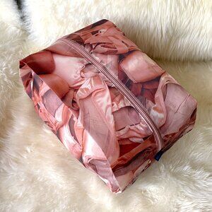 NWOT Baggu 3D Zip Pouch Large - Pointe Shoe (Ballet Icons)